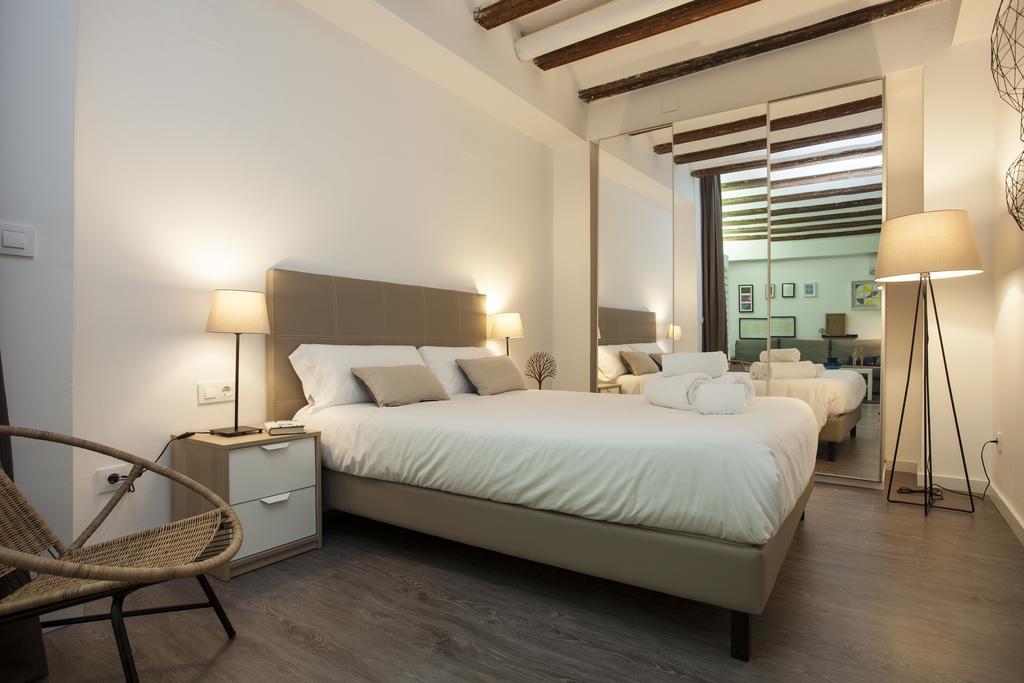 Singularstays Mercado Central Valencia Exteriör bild